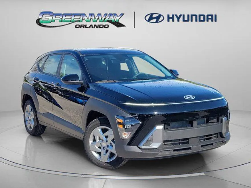 2026 Hyundai Kona SE photo 1