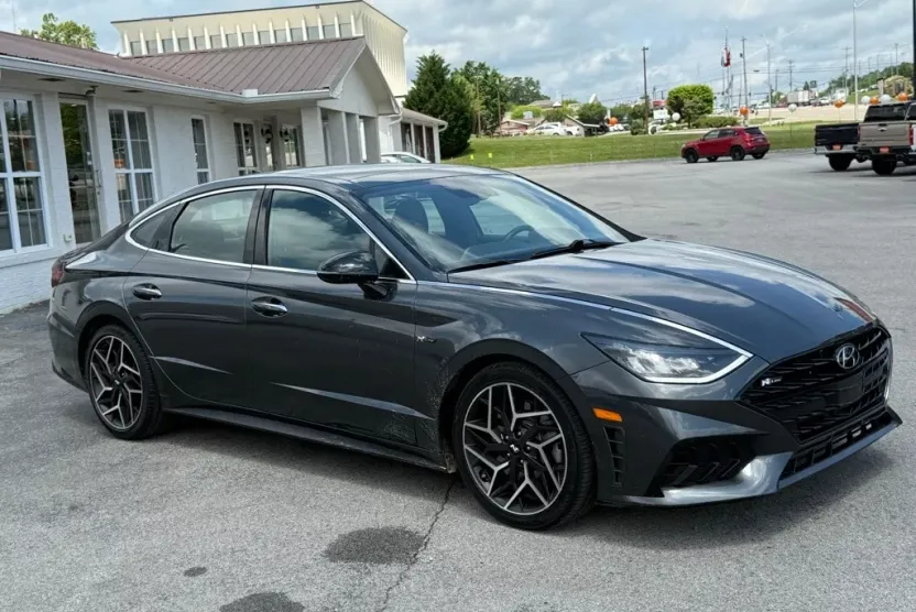 2022 Hyundai Sonata N Line photo 1