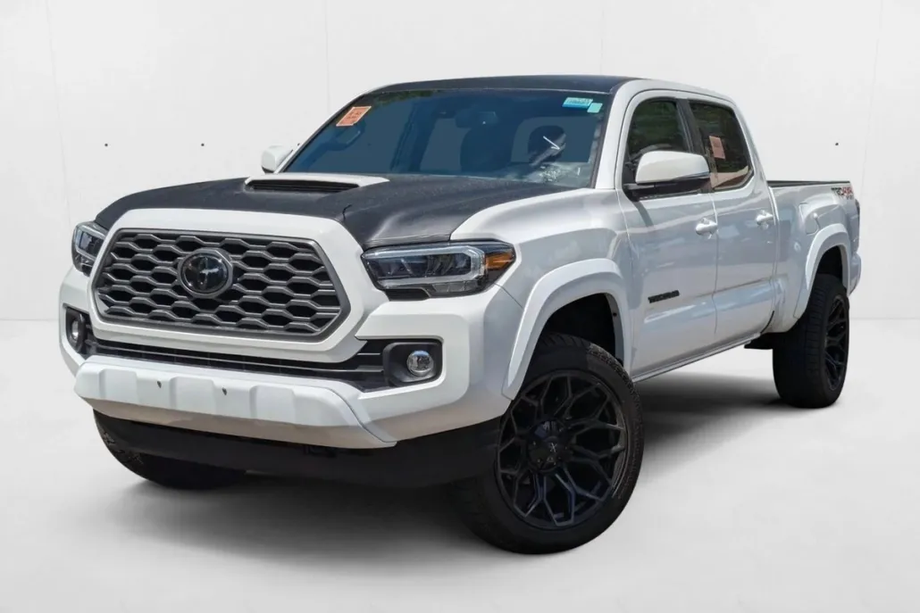 2023 Toyota Tacoma 4x4 SR5 photo 1