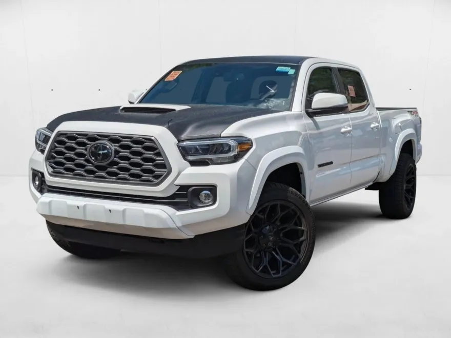 2023 Toyota Tacoma 4x4 SR5 photo 1