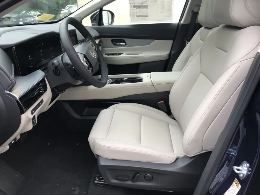 2025 Nissan Murano SL photo 1