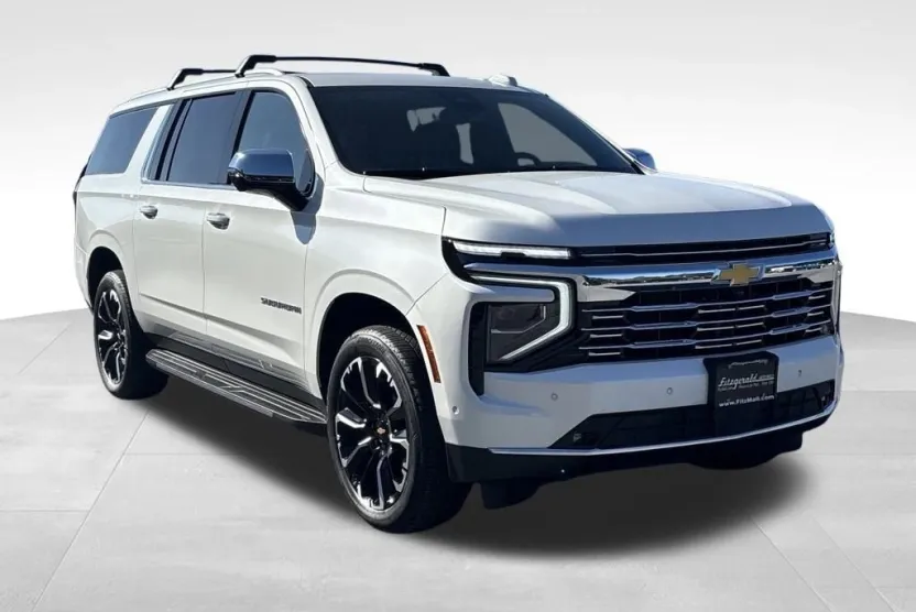 2025 Chevrolet Suburban Premier photo 1