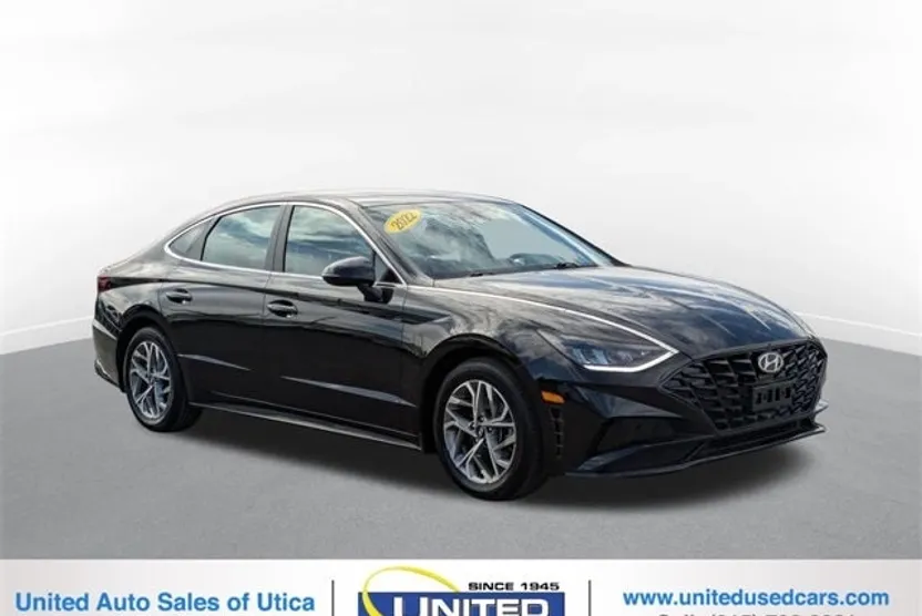 2022 Hyundai Sonata SEL photo 1
