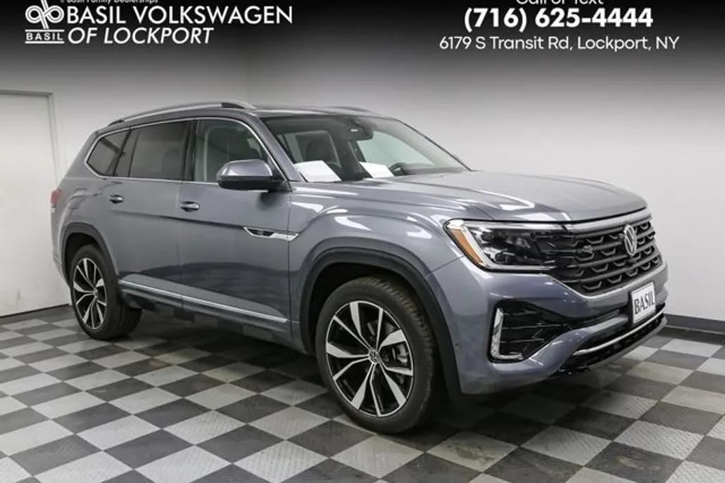 2025 Volkswagen Atlas SEL Premium R-Line photo 1