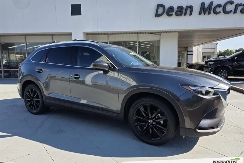 2022 Mazda CX-9 Touring photo 1
