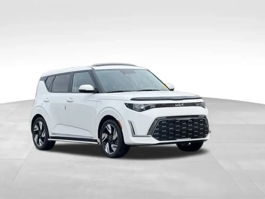 2025 Kia Soul GT-Line photo 1
