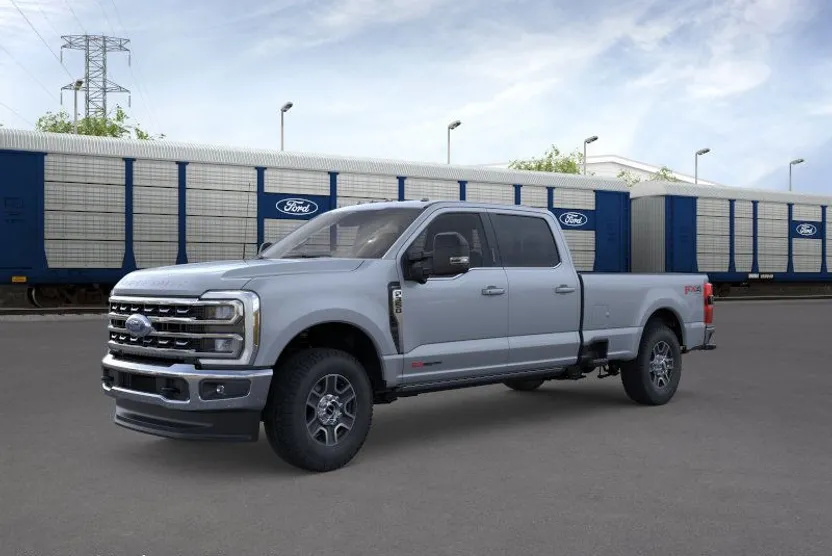 2026 Ford F-350 Lariat photo 1