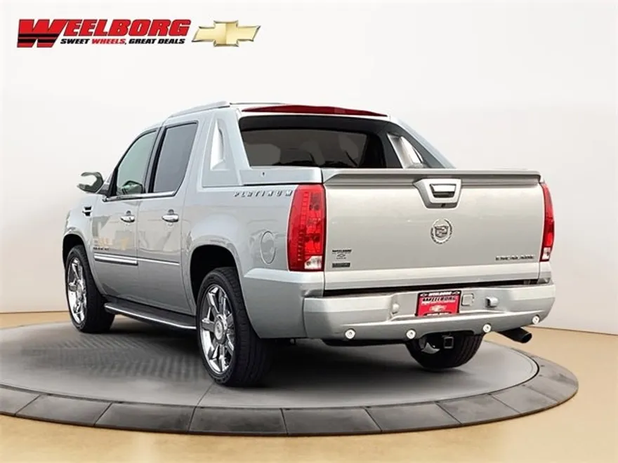 2011 Cadillac Escalade EXT Luxury photo 3