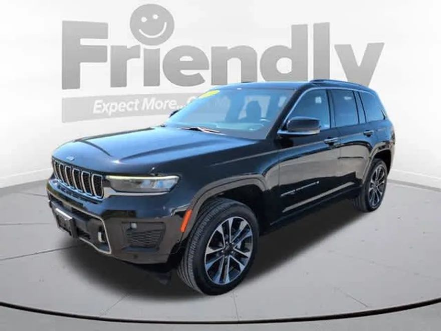 2022 Jeep Grand Cherokee Overland photo 1