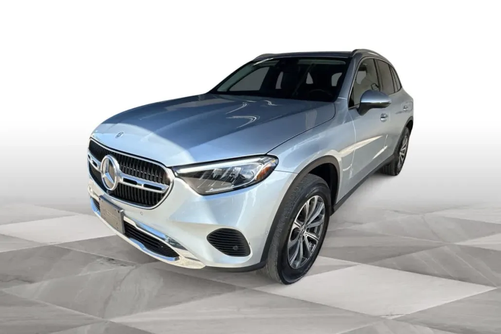 2024 Mercedes Benz GLC 300 4MATIC photo 1