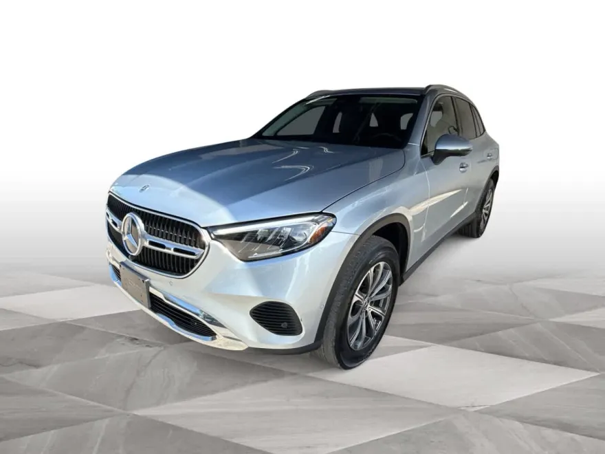 2024 Mercedes Benz GLC 300 4MATIC photo 1