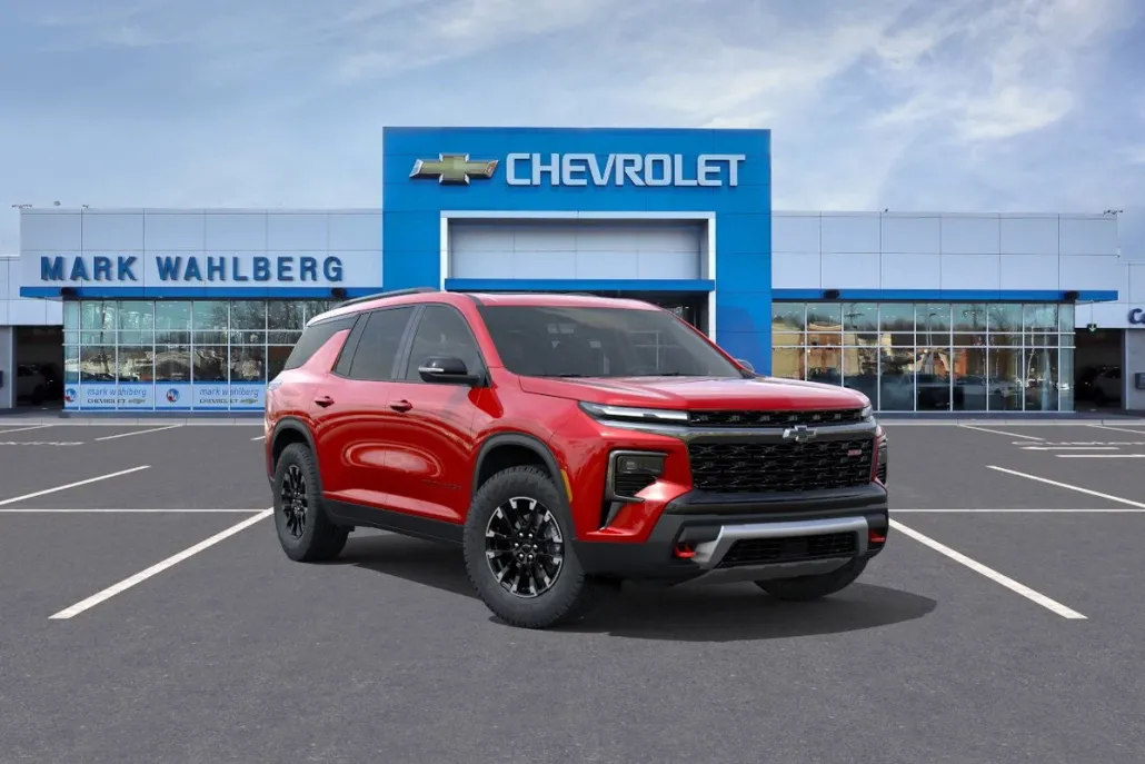 2025 Chevrolet Traverse Z71 photo 1
