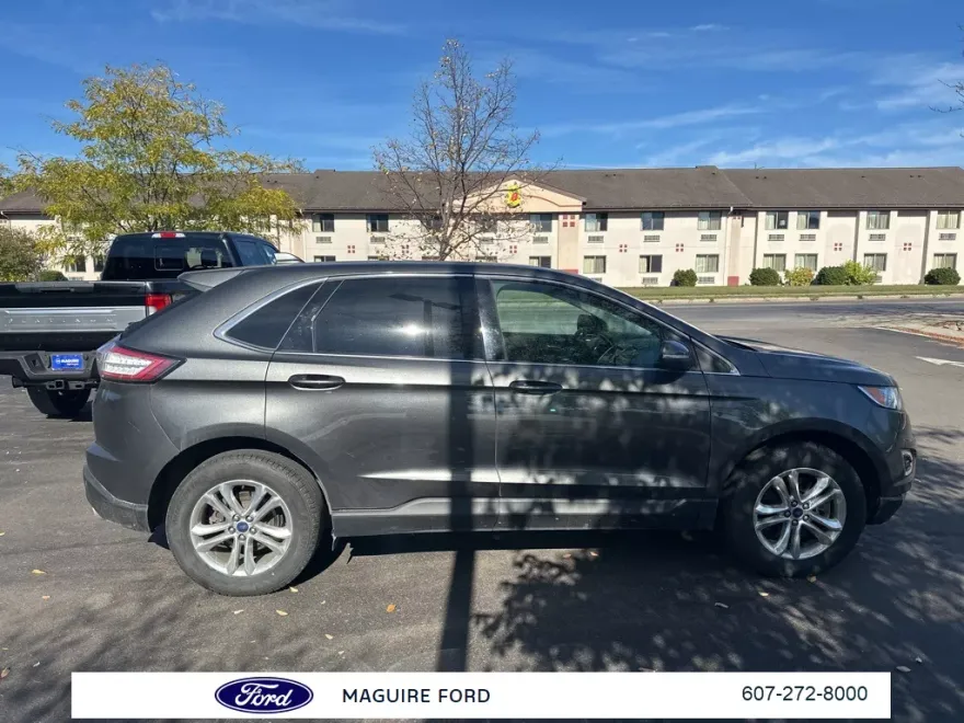 2018 Ford Edge SEL photo 1