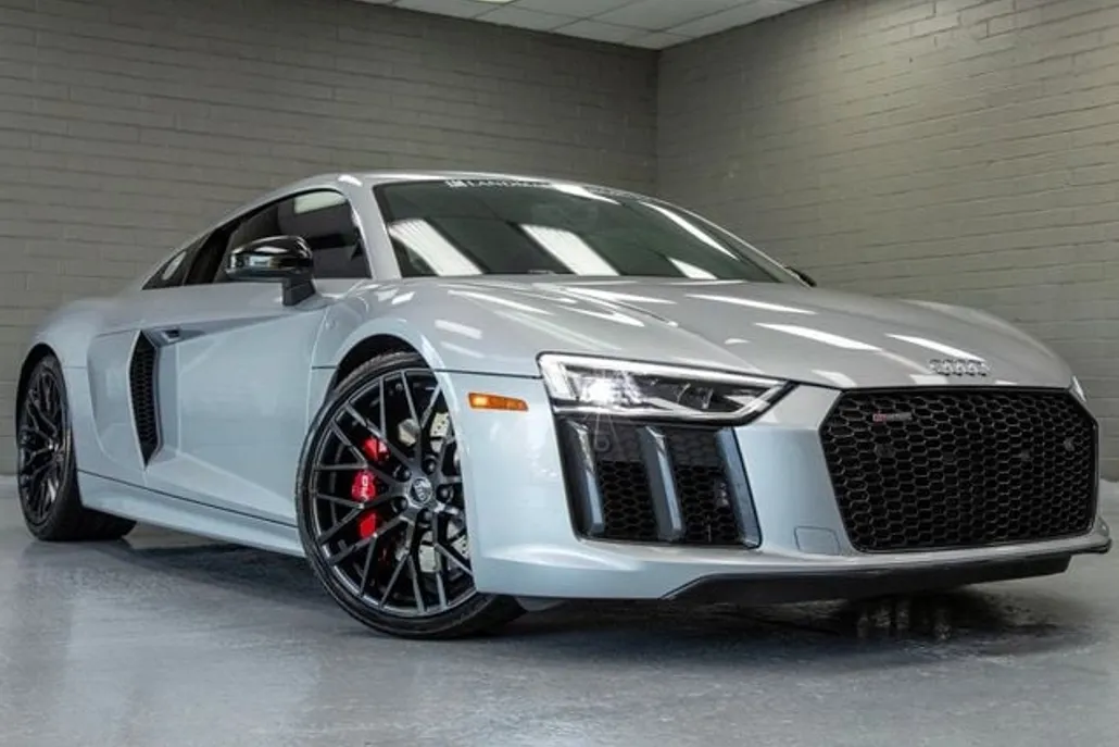 2018 Audi R8 Coupe V10 RWD photo 1
