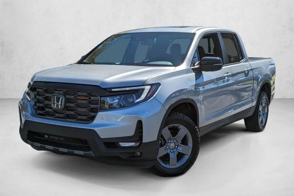2025 Honda Ridgeline TrailSport photo 1