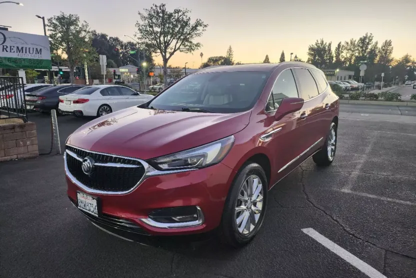 2019 Buick Enclave Essence photo 1