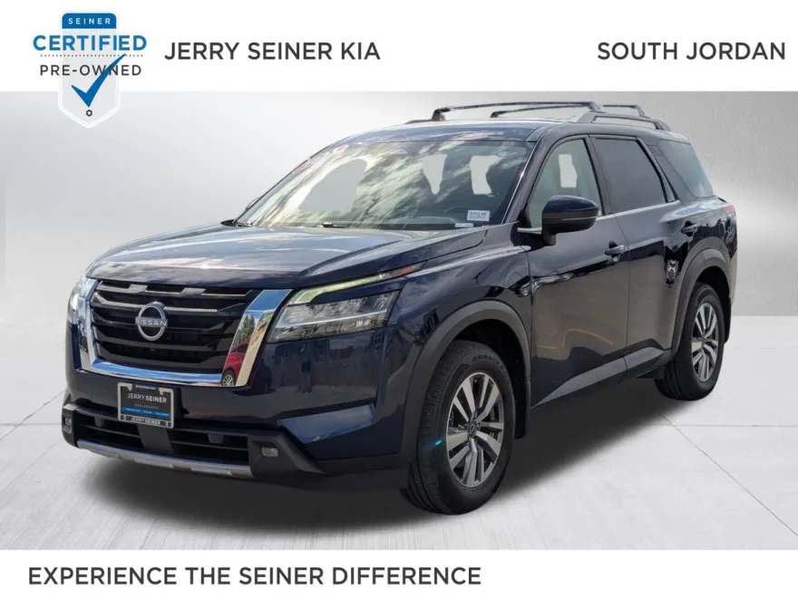 2023 Nissan Pathfinder SL photo 1
