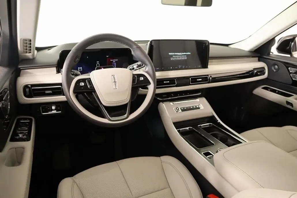2025 Lincoln Aviator Reserve photo 1