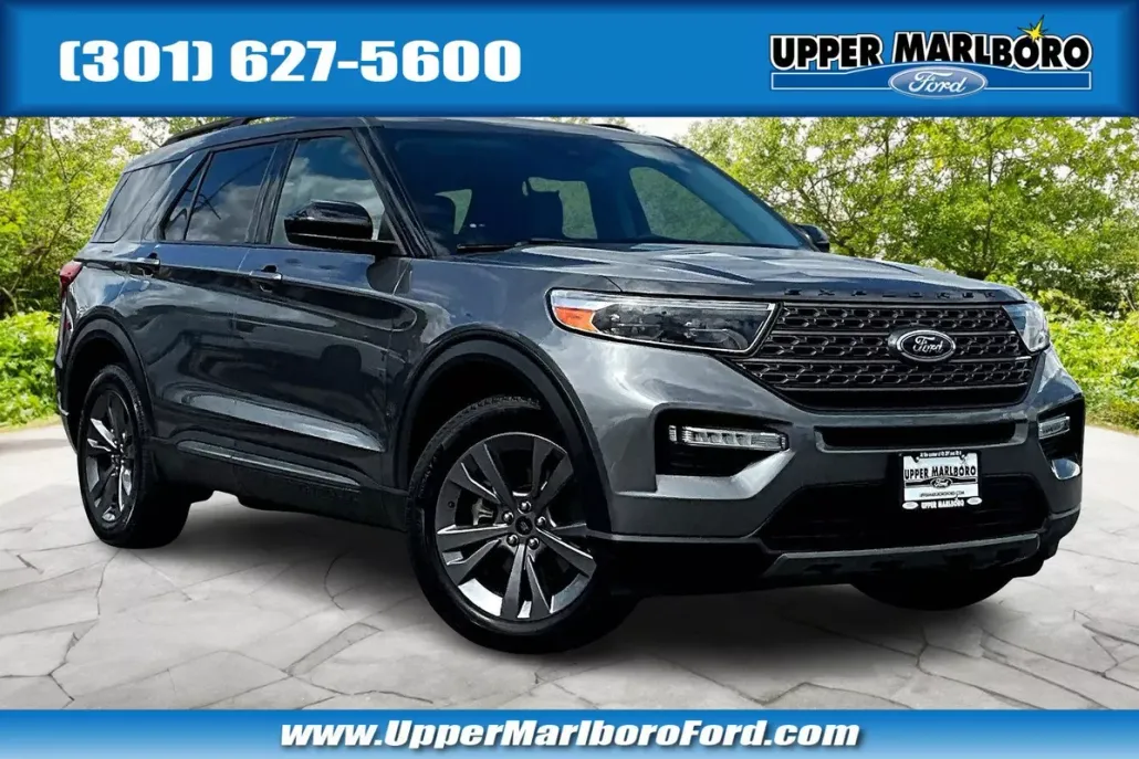 2022 Ford Explorer XLT Sport photo 1