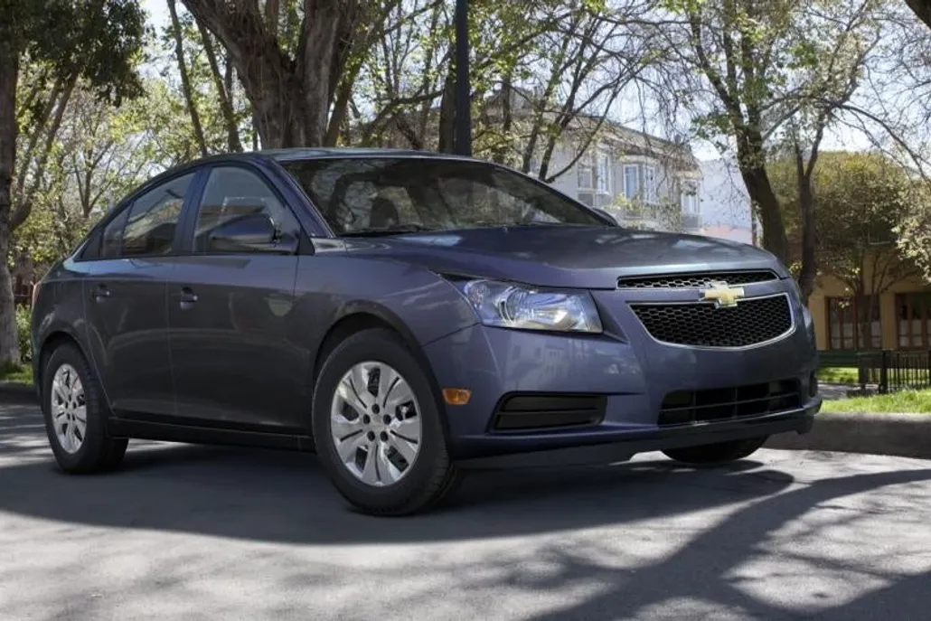 2014 Chevrolet Cruze LS photo 1
