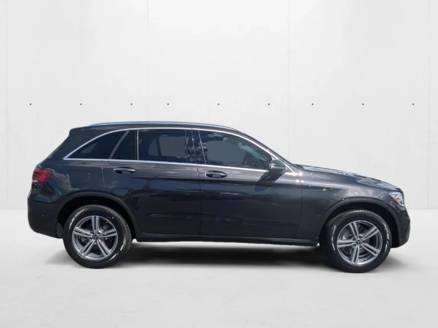 2021 Mercedes Benz GLC 300 photo 1