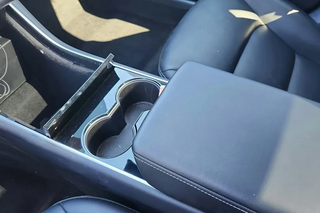 2019 Tesla Model 3 photo 1