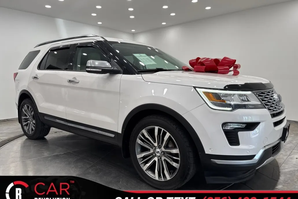2018 Ford Explorer Platinum photo 1