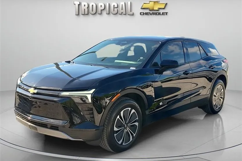 2025 Chevrolet Blazer EV photo 1