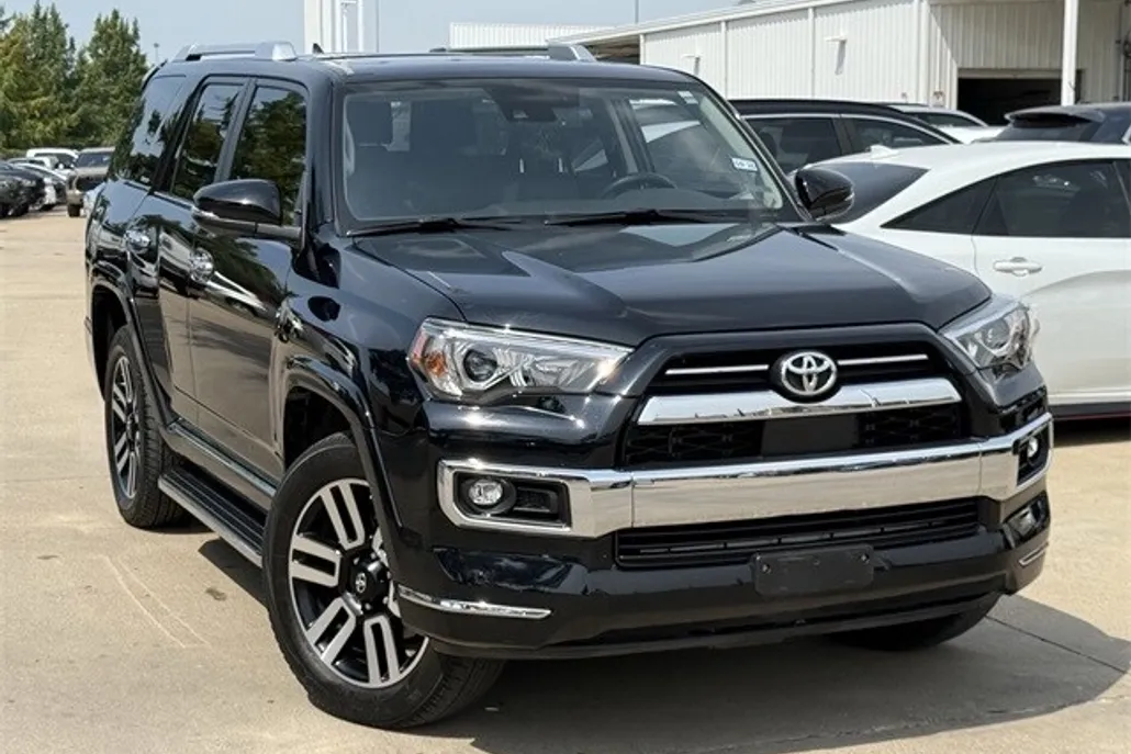 2021 Toyota 4Runner Limited photo 1