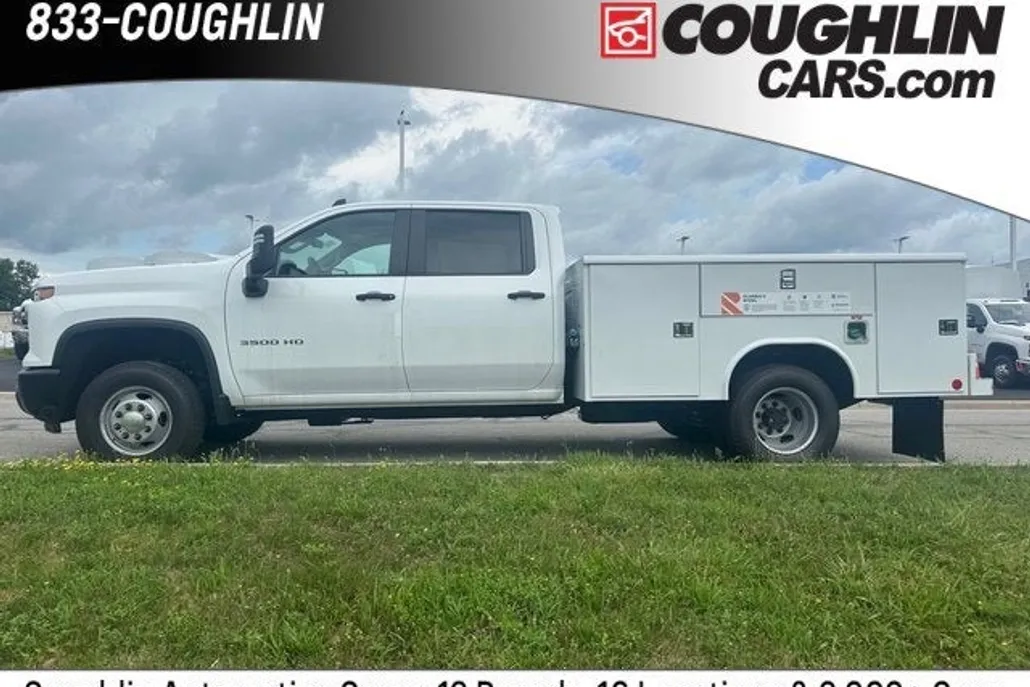 2024 Chevrolet Silverado 3500HD Work Truck photo 1