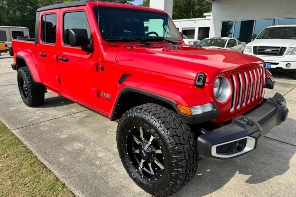 2023 Jeep Gladiator Overland photo 1