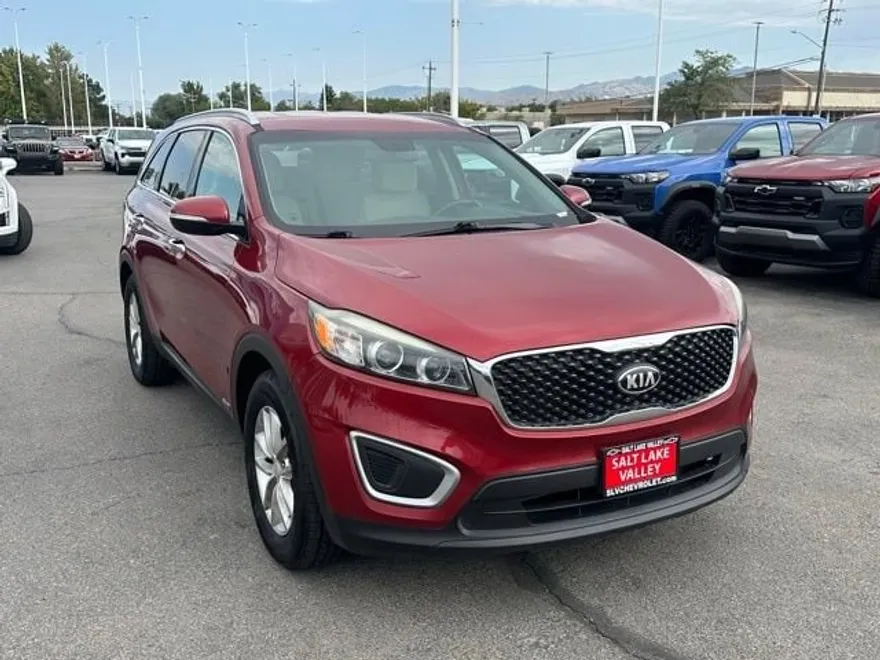 2017 Kia Sorento LX photo 4