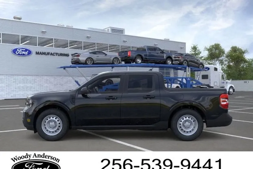 2025 Ford Maverick XL photo 1