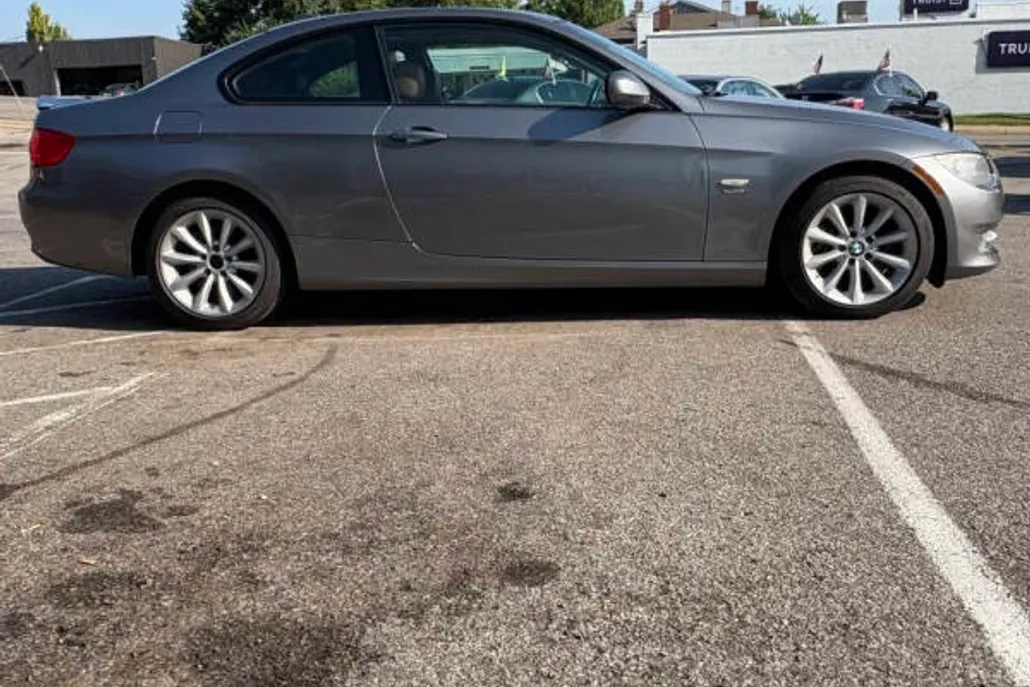 2011 Bmw 335i xDrive photo 1