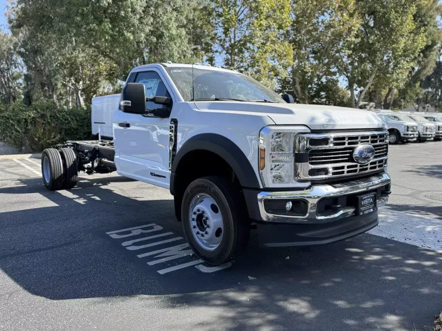 2024 Ford F-450 XL photo 1