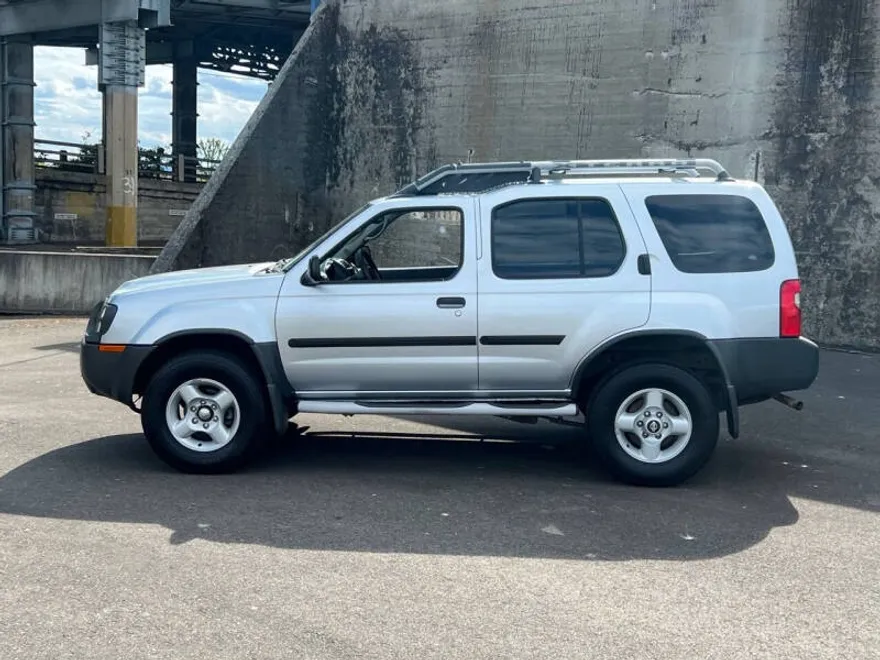 2002 Nissan Xterra SE photo 1