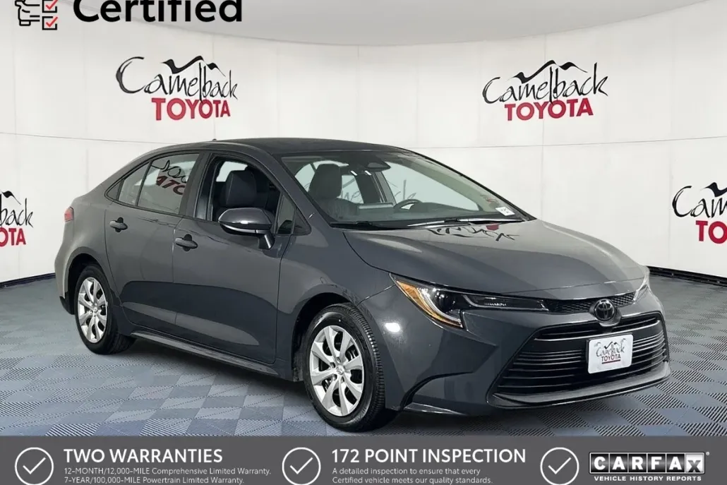 2024 Toyota Corolla LE photo 1