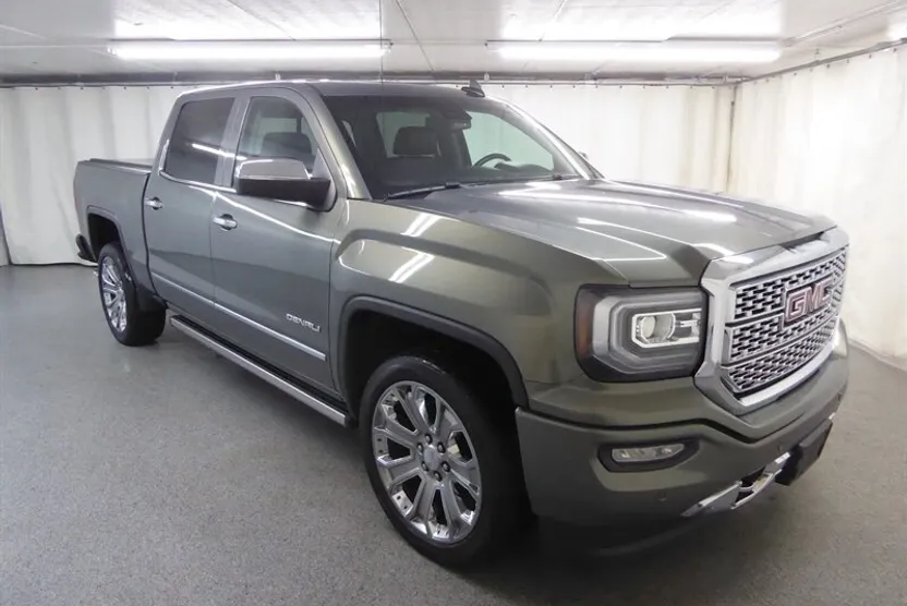 2017 Gmc Sierra Denali photo 1
