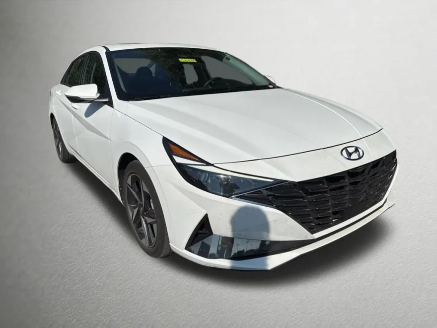2023 Hyundai Elantra Limited photo 1
