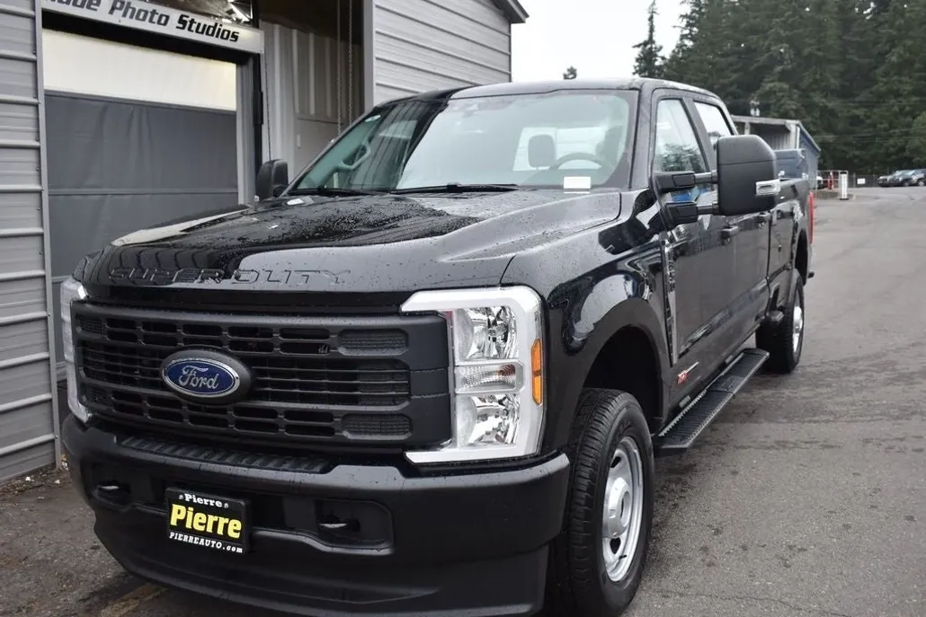 2026 Ford F-350 photo 1