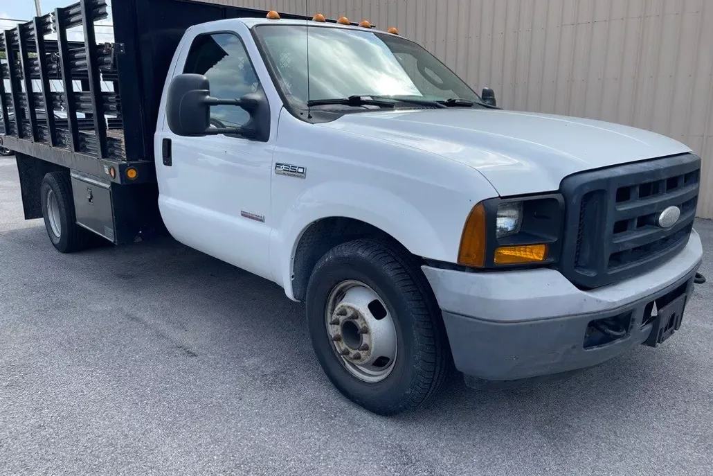 2006 Ford F-350 photo 1