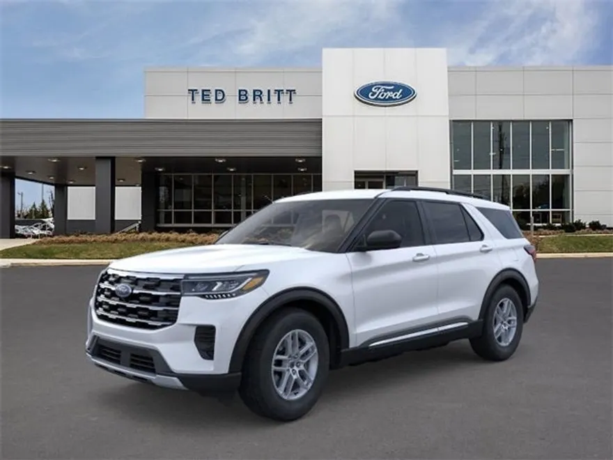 2025 Ford Explorer photo 1