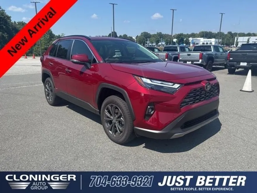 2025 Toyota RAV4 Hybrid Limited photo 1