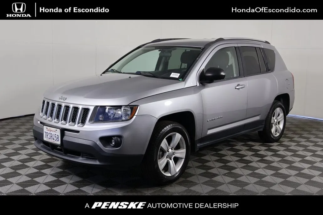 2015 Jeep Compass Sport photo 1