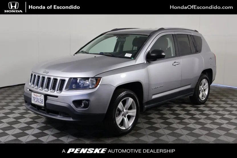 2015 Jeep Compass Sport photo 1
