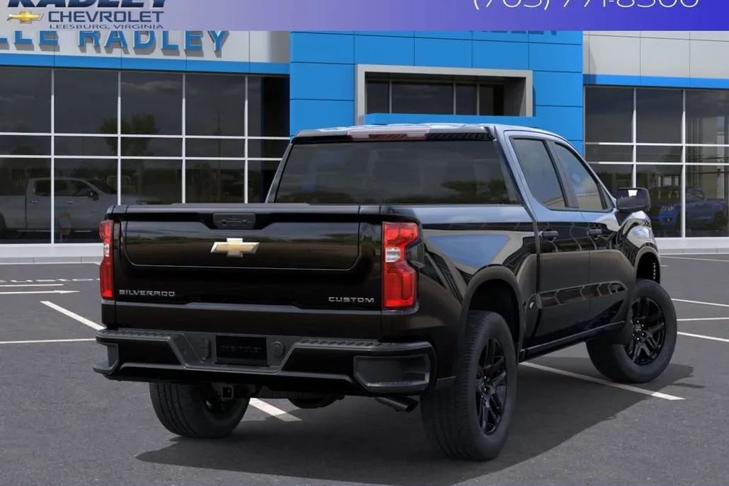 2026 Chevrolet Silverado 1500 Custom photo 1