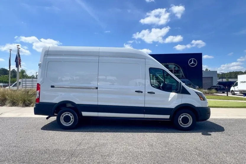 2023 Ford Transit photo 1