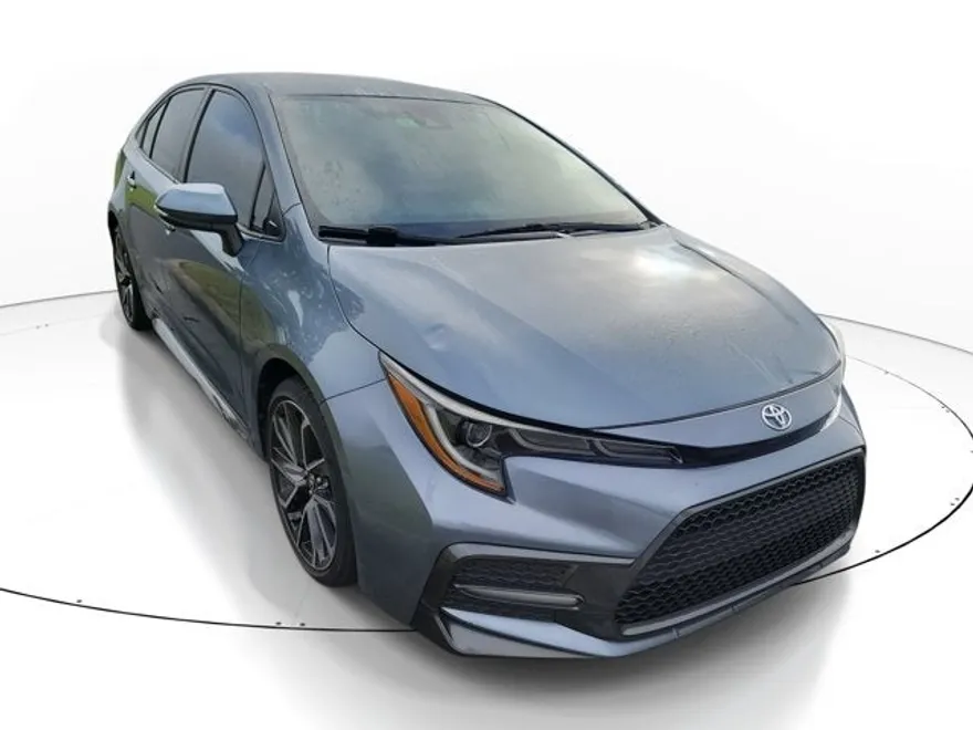 2022 Toyota Corolla SE photo 1