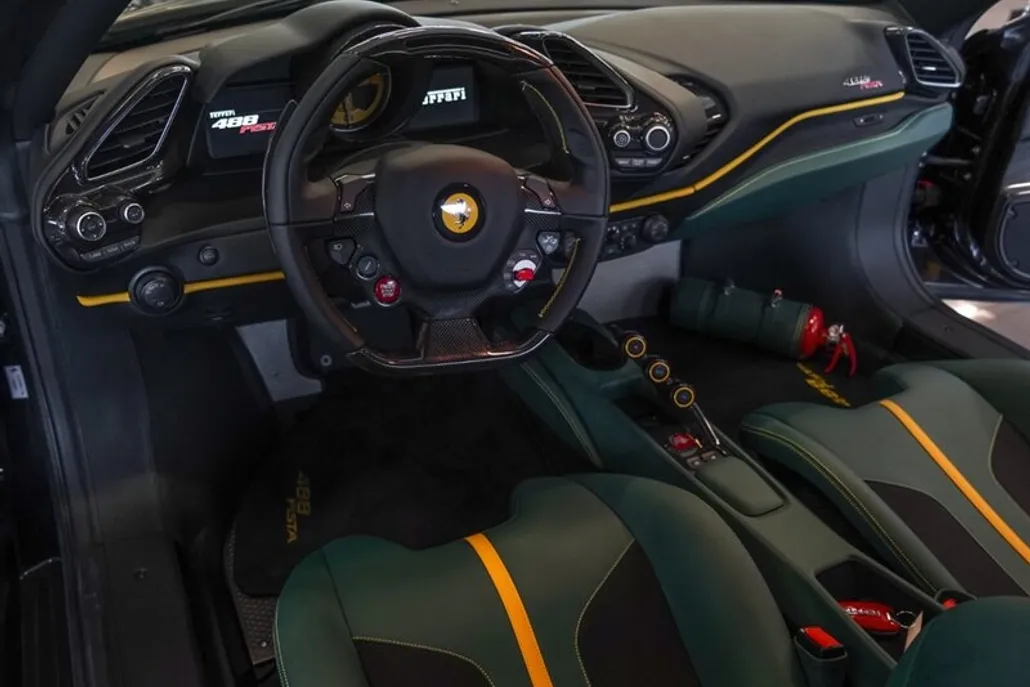 2020 Ferrari 488 Pista photo 1