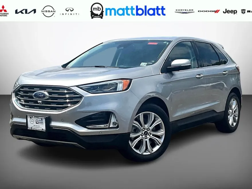 2022 Ford Edge Titanium photo 1